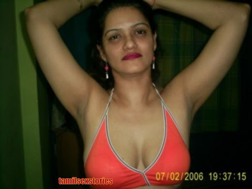 Hot Desi Aunties Photo Gallery  Downblouse1-1602